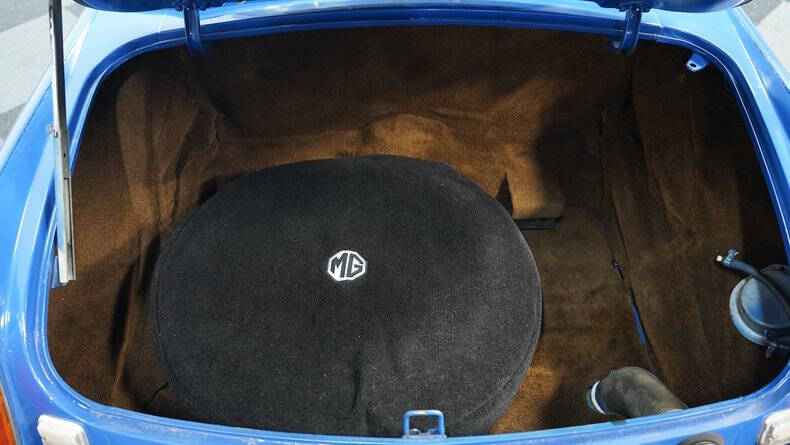 1975 MG MGB