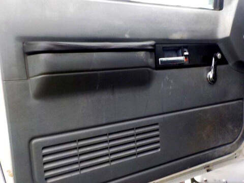 2001 Chevrolet C7500