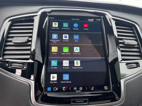 2024 Volvo XC90 Recharge T8 Ultimate Bright Theme 7P