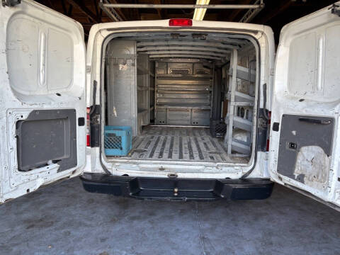 2013 Nissan NV 1500 S