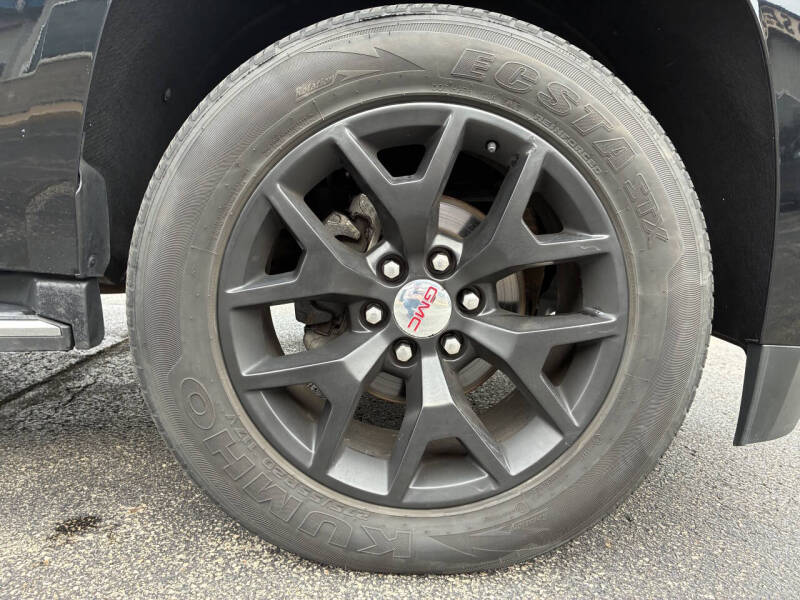 2017 GMC Yukon SLE