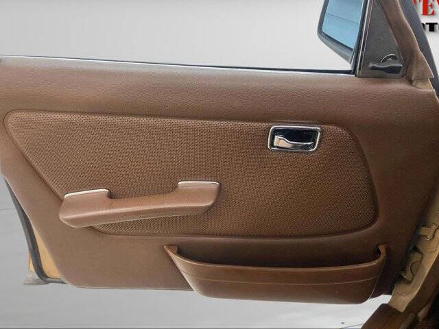 1977 Mercedes-Benz 300-Class