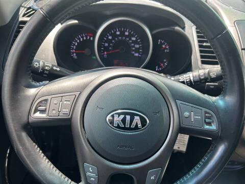 2013 Kia Soul +