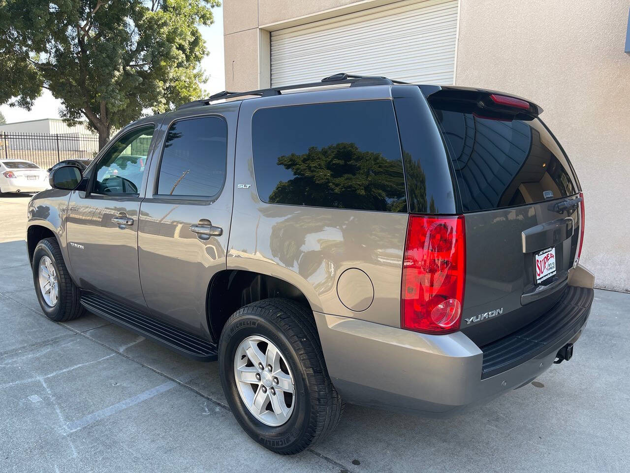 2014 GMC Yukon for sale at Super Auto Sales Modesto in Modesto, CA