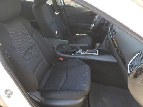 2015 Mazda MAZDA3 i Touring