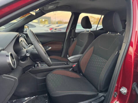 2024 Nissan Kicks SR