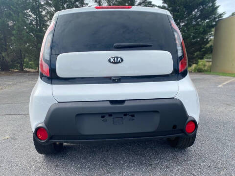 2016 Kia Soul +