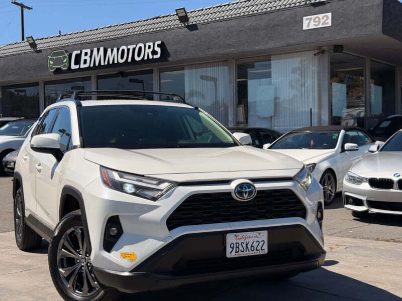 2022 Toyota RAV4 Hybrid XLE Premium