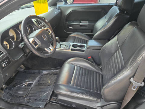 2014 Dodge Challenger R/T Plus