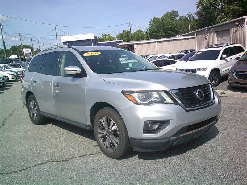 2020 Nissan Pathfinder SV