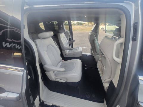 2021 Chrysler Pacifica Touring L
