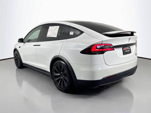 2022 Tesla Model X Plaid