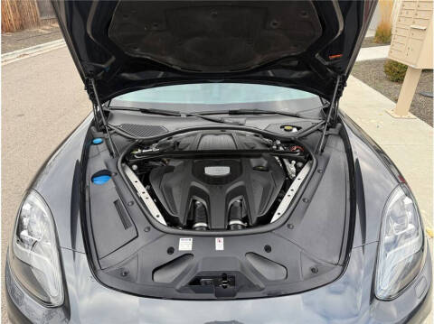 2017 Porsche Panamera 4S