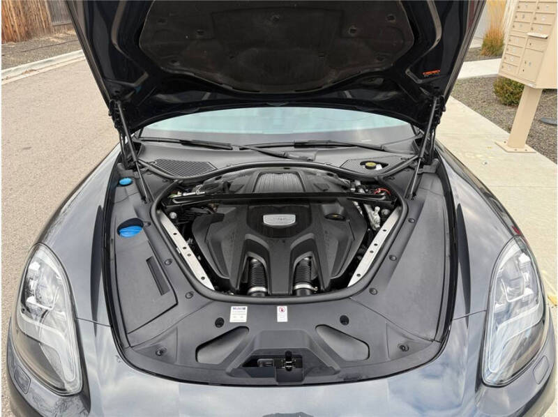 2017 Porsche Panamera 4S