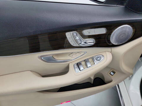 2016 Mercedes-Benz C-Class