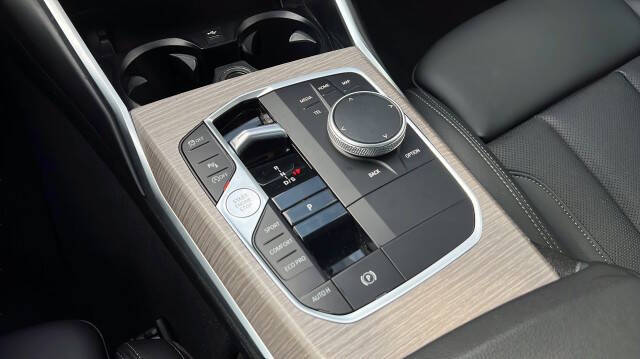 2025 BMW 3 Series 330i