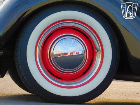 1935 Ford Tudor