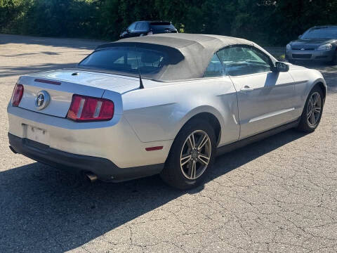 2012 Ford Mustang V6