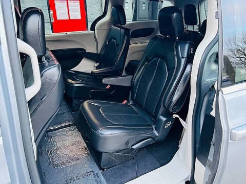 2020 Chrysler Pacifica Touring L 35th Anniversary