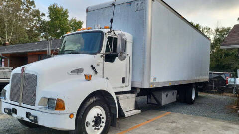 2006 Kenworth T300