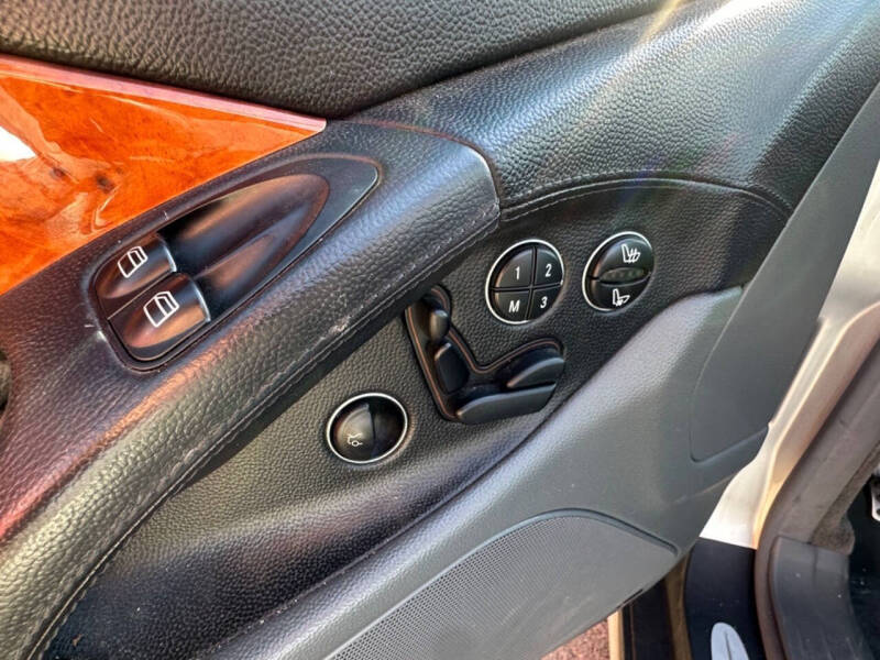 2005 Mercedes-Benz SL-Class SL 500