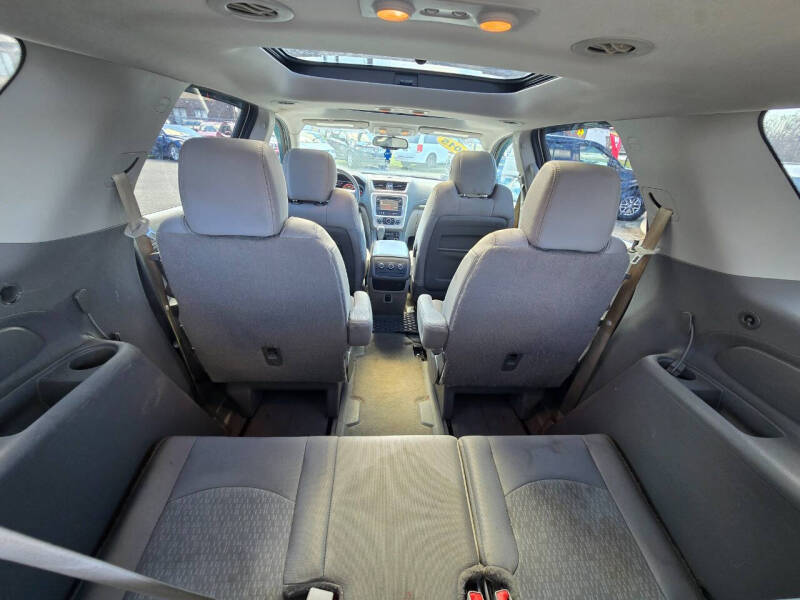 2015 GMC Acadia SLE-2