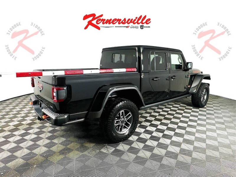 2025 Jeep Gladiator Mojave X