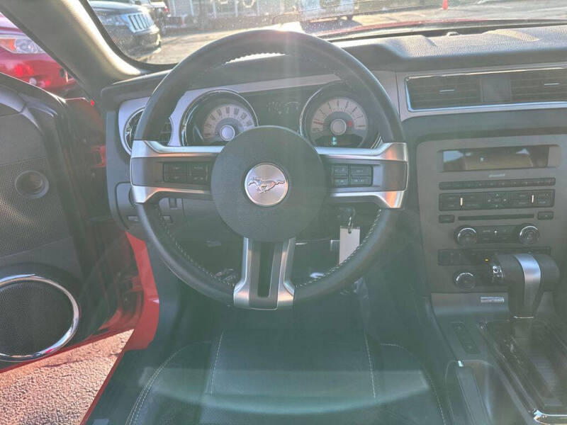 2012 Ford Mustang V6 Premium