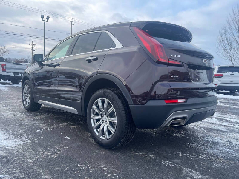 2021 Cadillac XT4 Premium Luxury