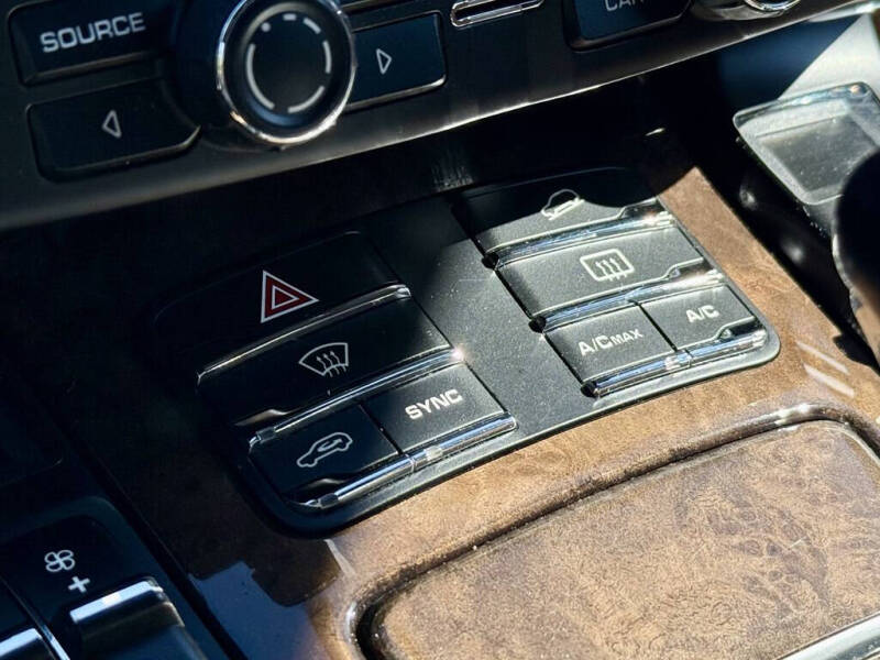 2016 Porsche Cayenne S E-Hybrid