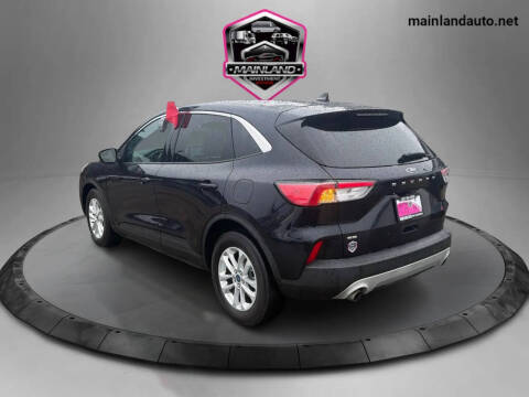 2021 Ford Escape SE