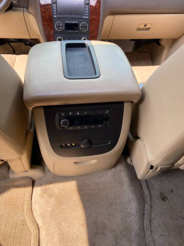 2011 Chevrolet Suburban LTZ