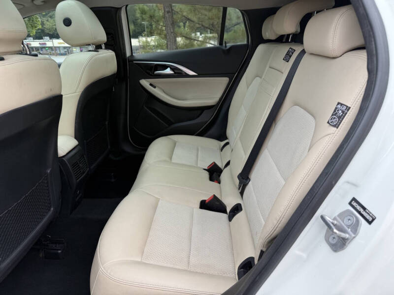 2018 Infiniti QX30 Luxe