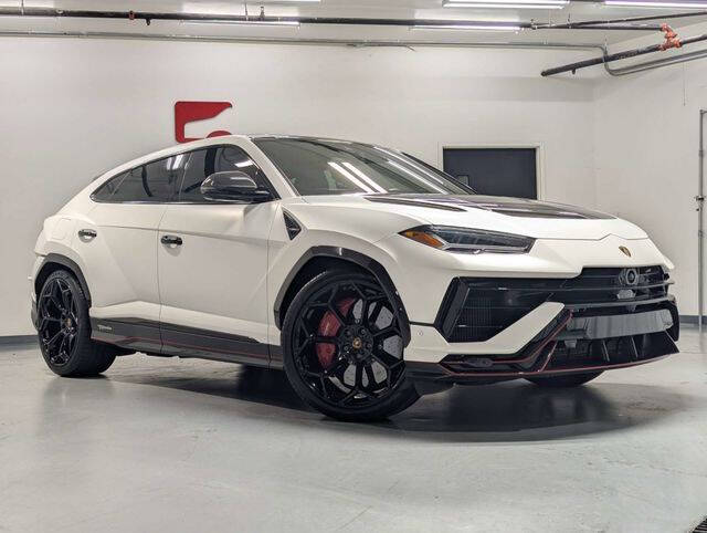 2023 Lamborghini Urus Performante