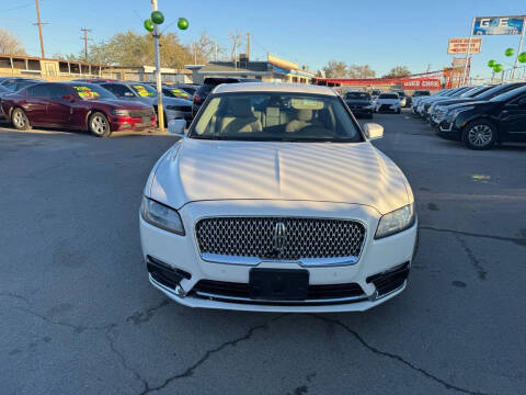 2017 Lincoln Continental Reserve