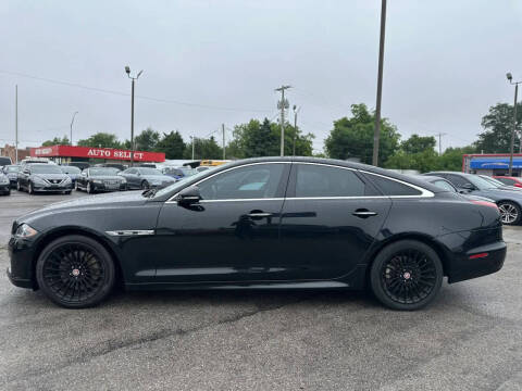 2016 Jaguar XJ R-Sport