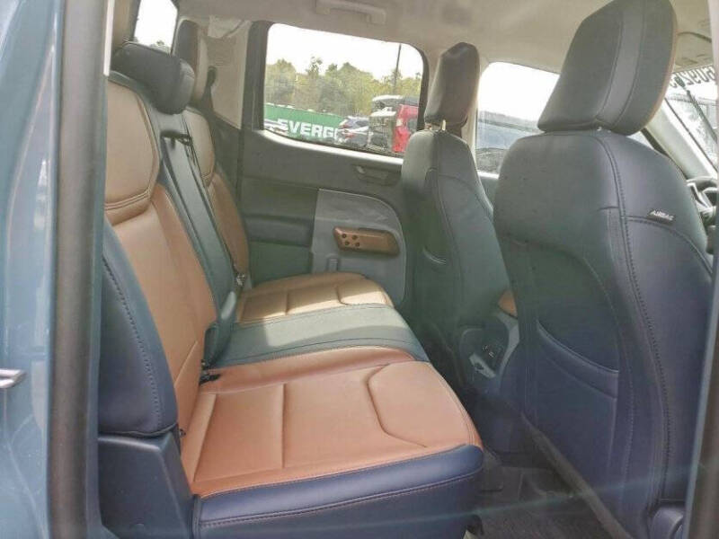 2023 Ford Maverick XL