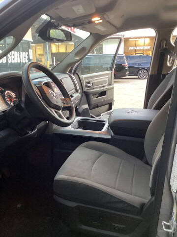 2023 RAM 1500 Classic SLT