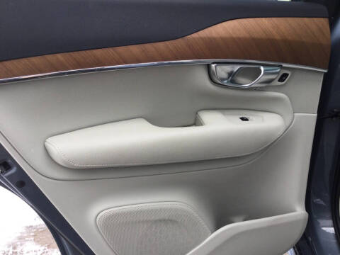 2021 Volvo XC90 Recharge T8 Inscription Expression 7P