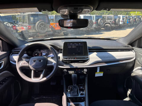 2025 Jeep Compass Sport