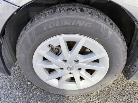 2012 Toyota Prius v Five