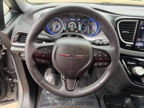 2022 Chrysler Pacifica Touring