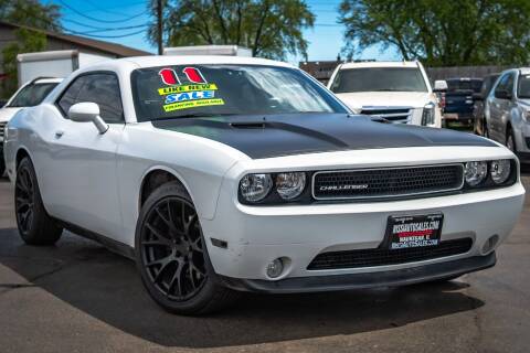 2011 Dodge Challenger for sale at Nissi Auto Sales in Waukegan IL