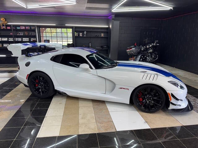 2016 Dodge Viper GTC