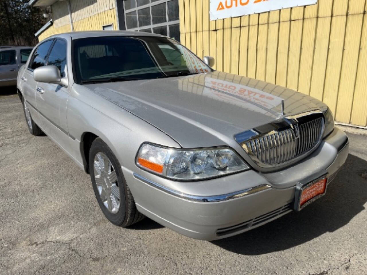 Lincoln Town Car For Sale In Spokane, WA