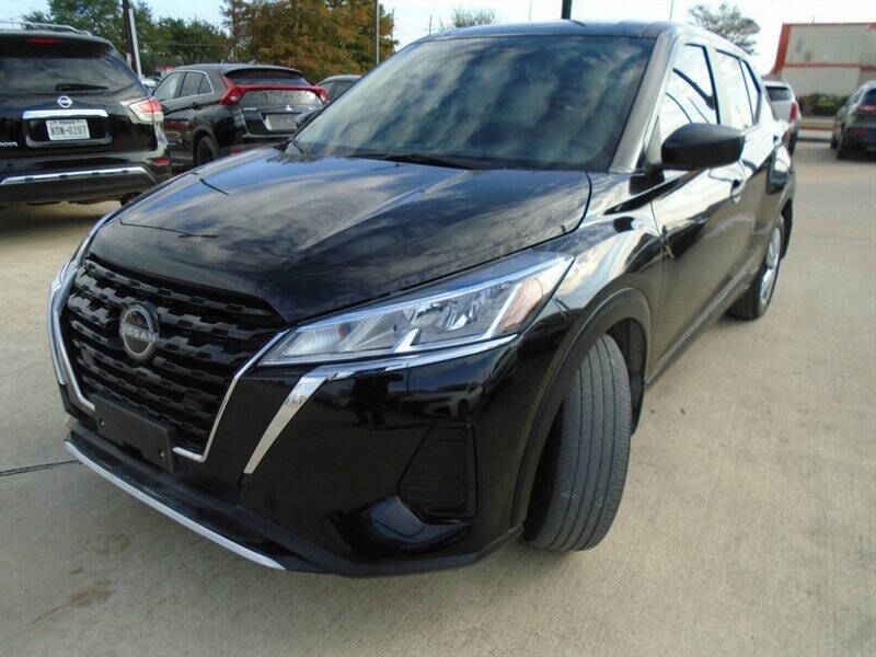 2023 Nissan Kicks S
