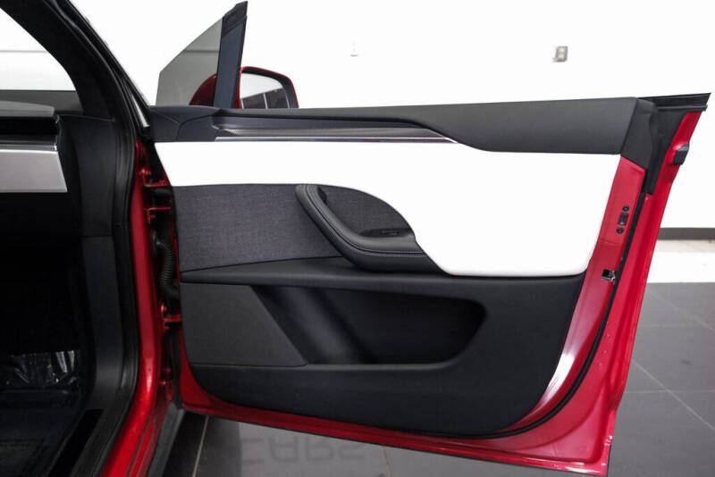 2022 Tesla Model X Plaid