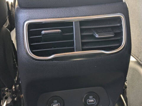 2022 Hyundai Santa Fe SE