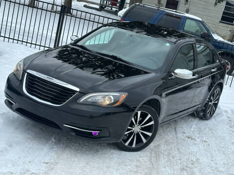 2013 Chrysler 200 Touring