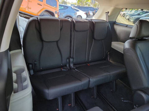 2024 Kia Carnival SX